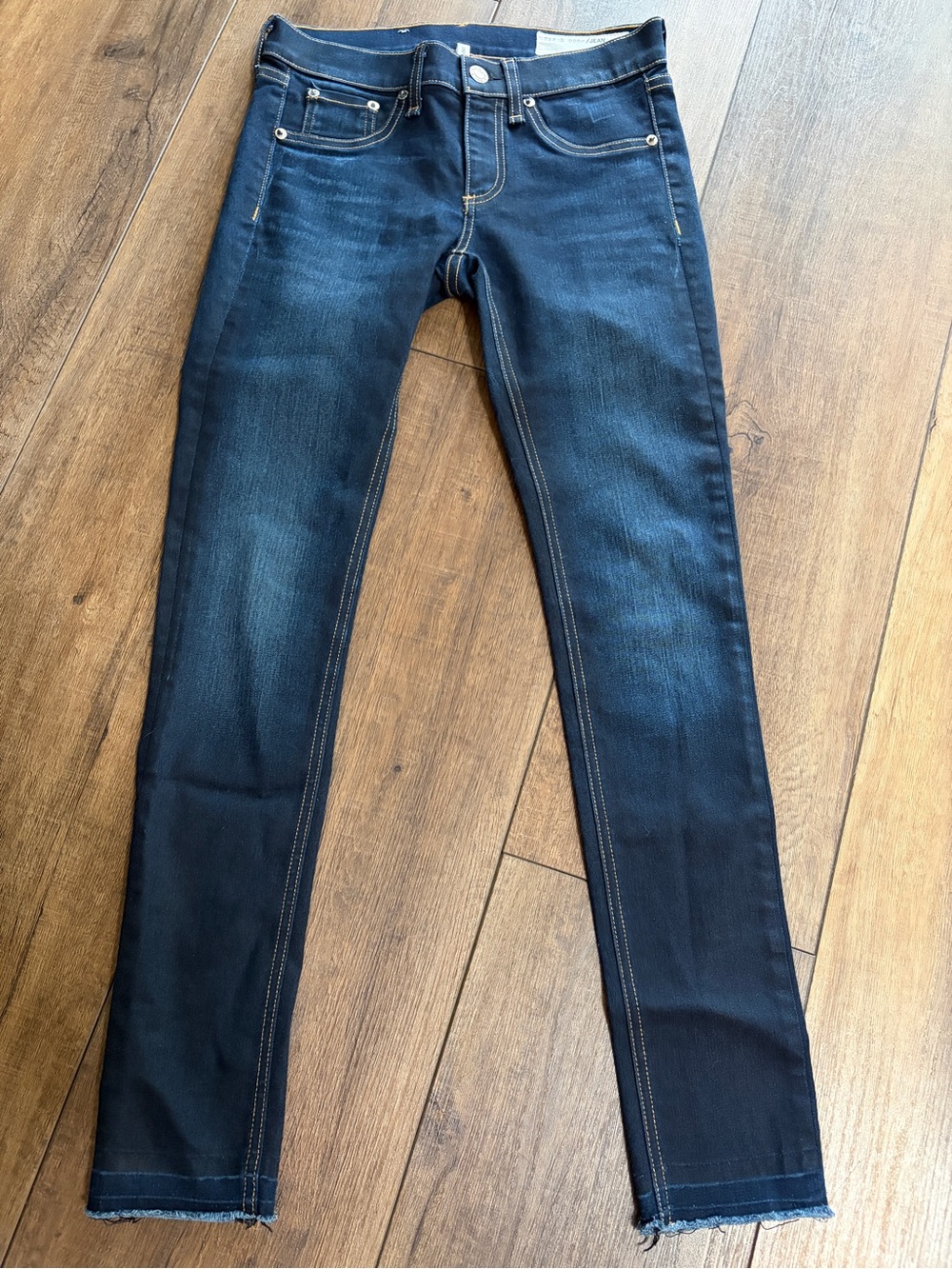 Rag & Bone / JEAN Dearborn Raw Hem Skinny Jeans Dark Wash Size 26